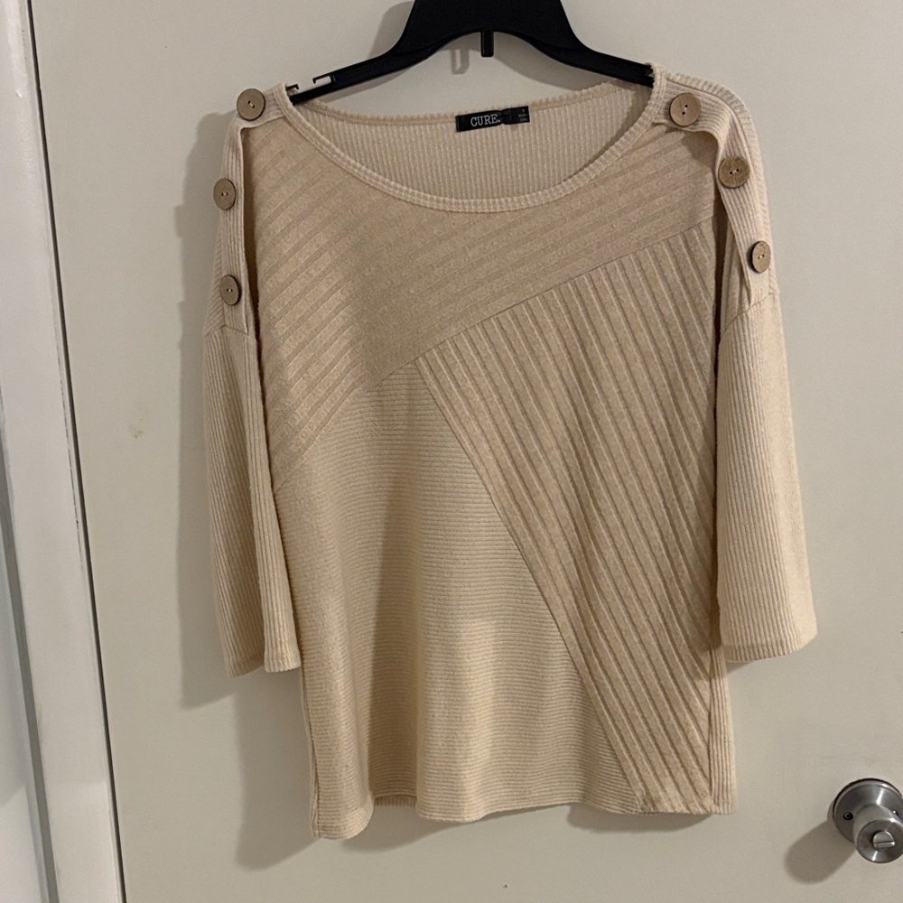 Elegant Beige Button-Accent Women's Sweater